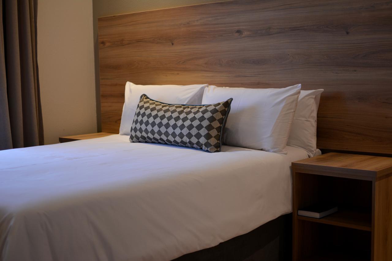 Regal Inn Hotel מידרנד מראה חיצוני תמונה