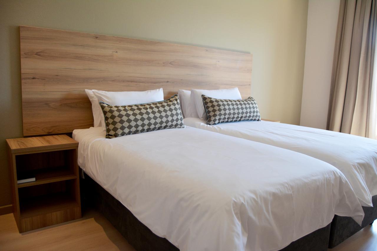 Regal Inn Hotel מידרנד מראה חיצוני תמונה
