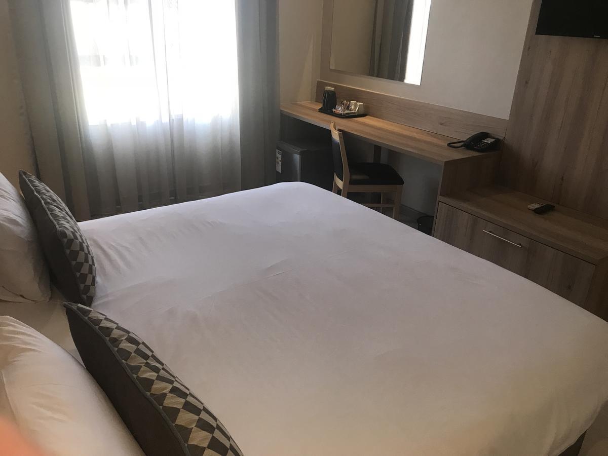 Regal Inn Hotel מידרנד מראה חיצוני תמונה